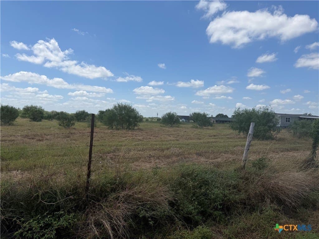 2.8 acres in Wilson County gallery image 4