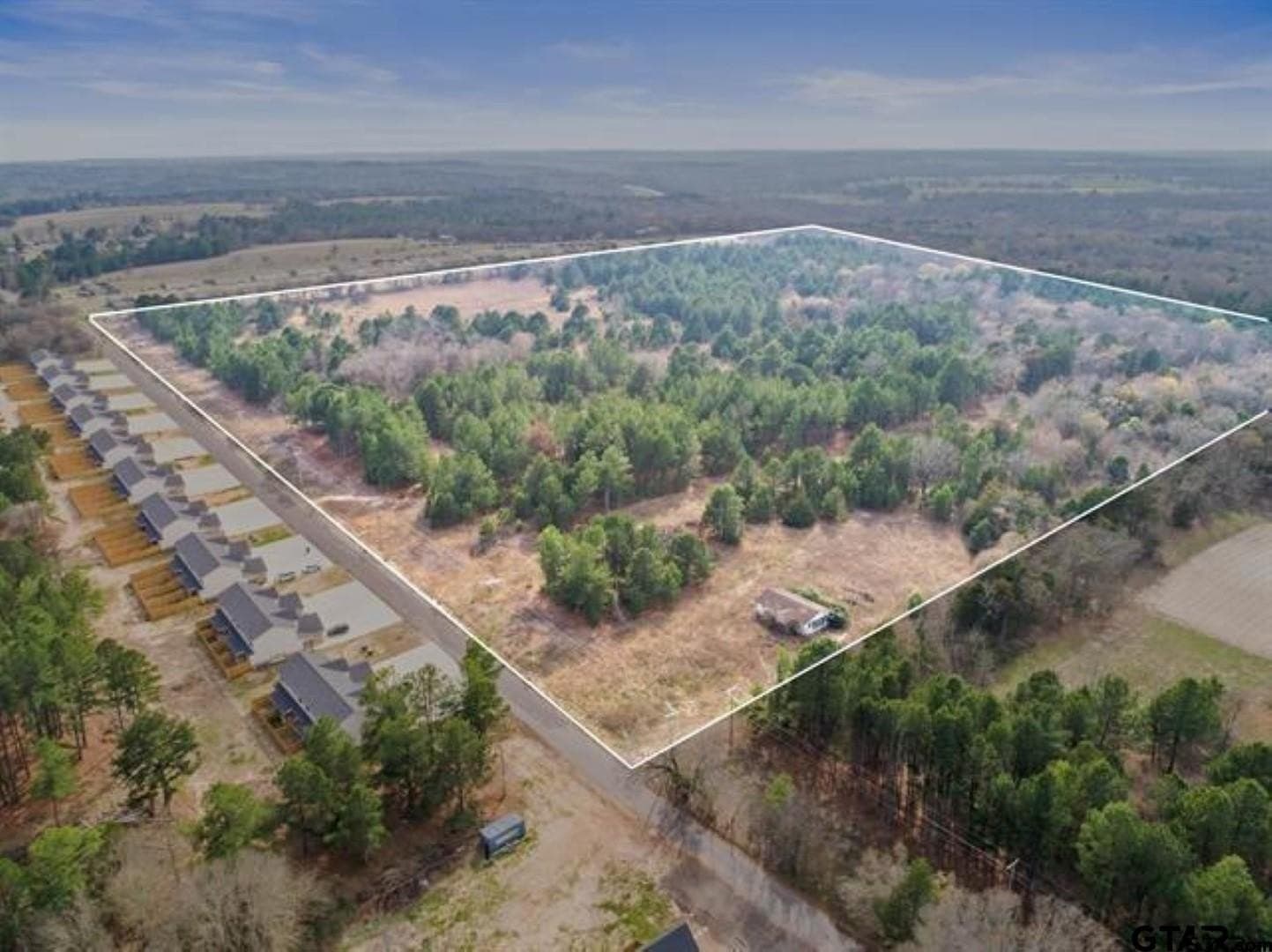 90.26 acres in Smith County - photo 2