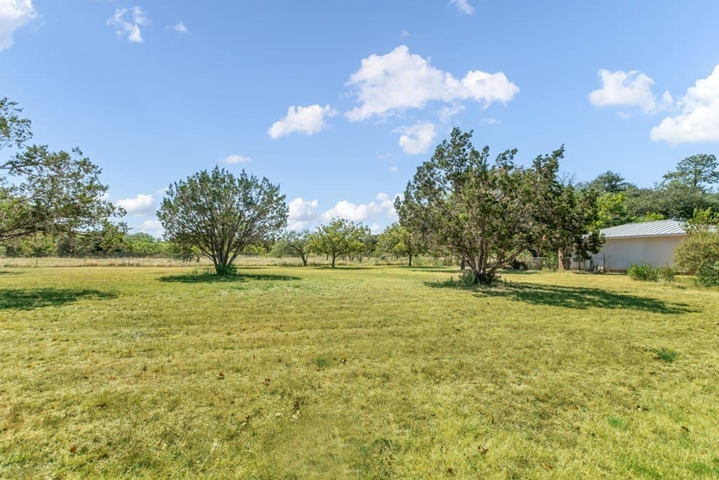 1.13 acres in Gillespie County - photo 3