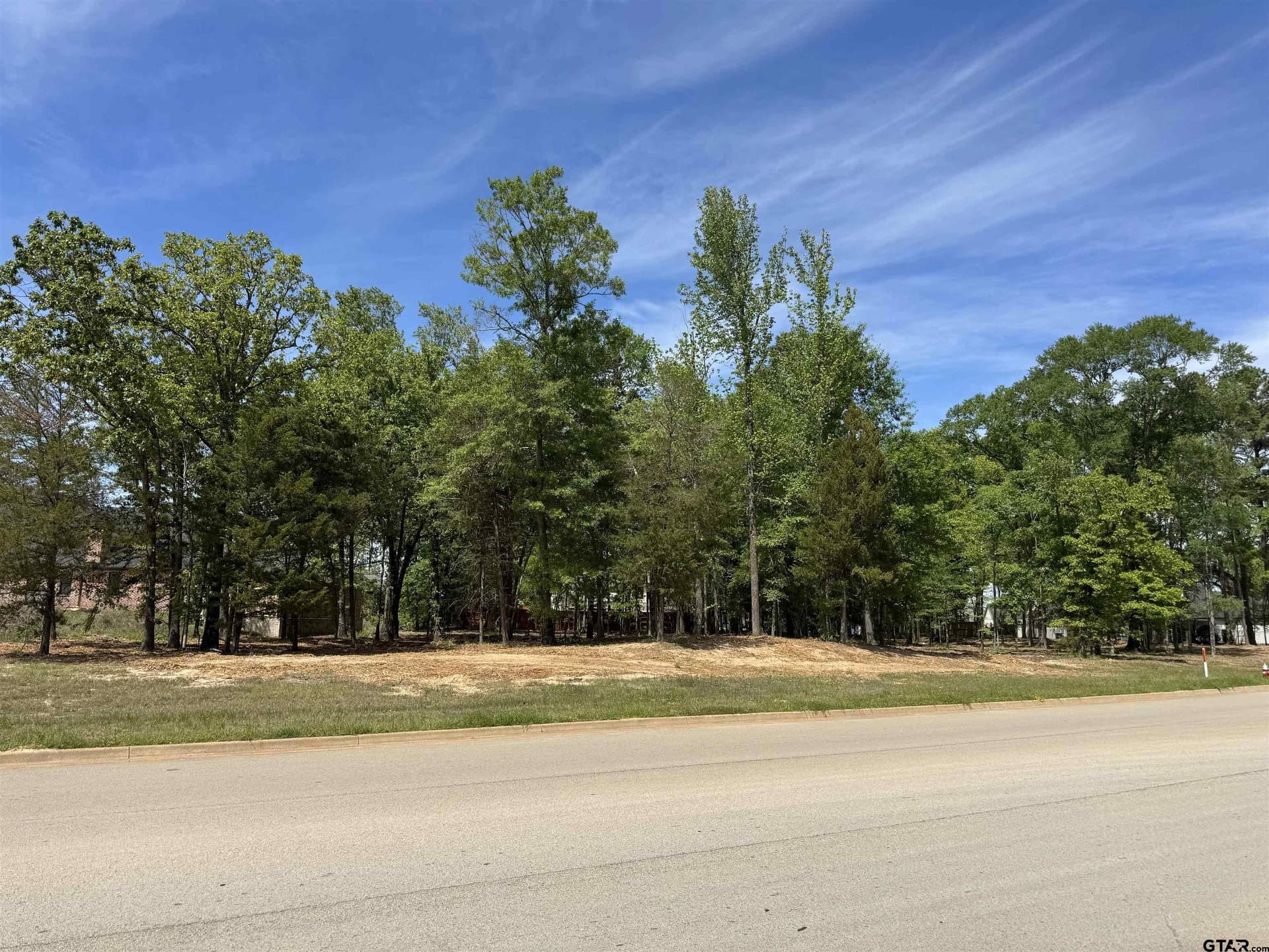 1.58 acres in Smith County gallery image 2