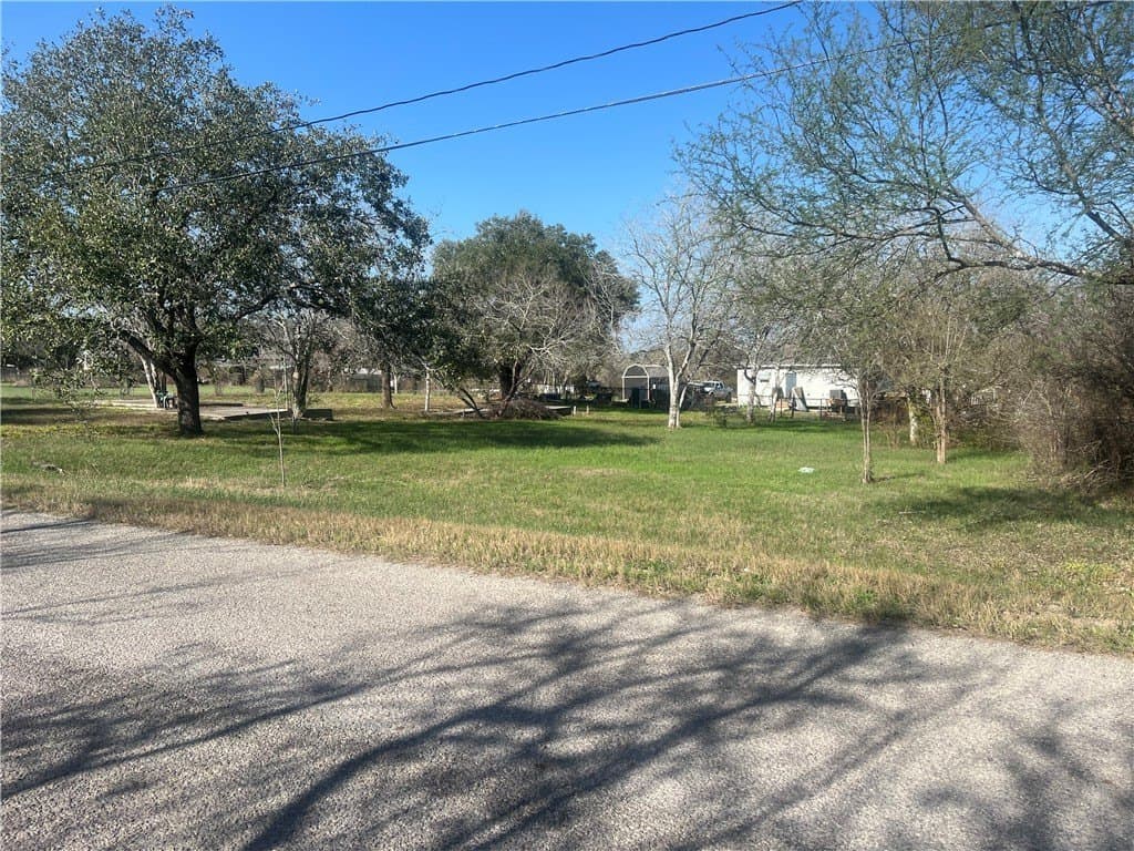 0.66 acres in San Patricio County - photo 7