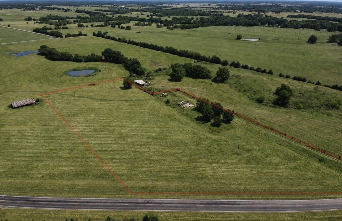 5.77 acres in Lamar County - photo 6