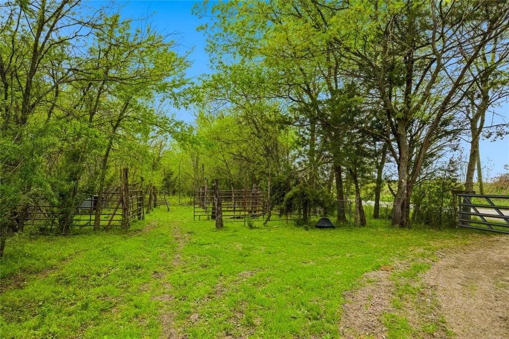 54.27 acres in Hunt County featured view