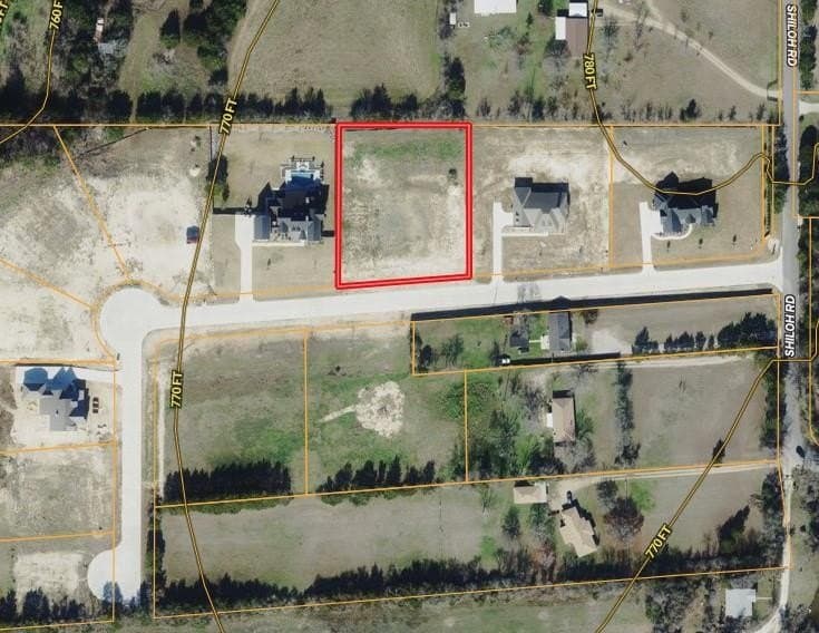 1.04 acres in Ellis County