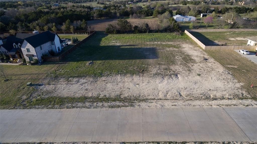 1.04 acres in Ellis County gallery image 2