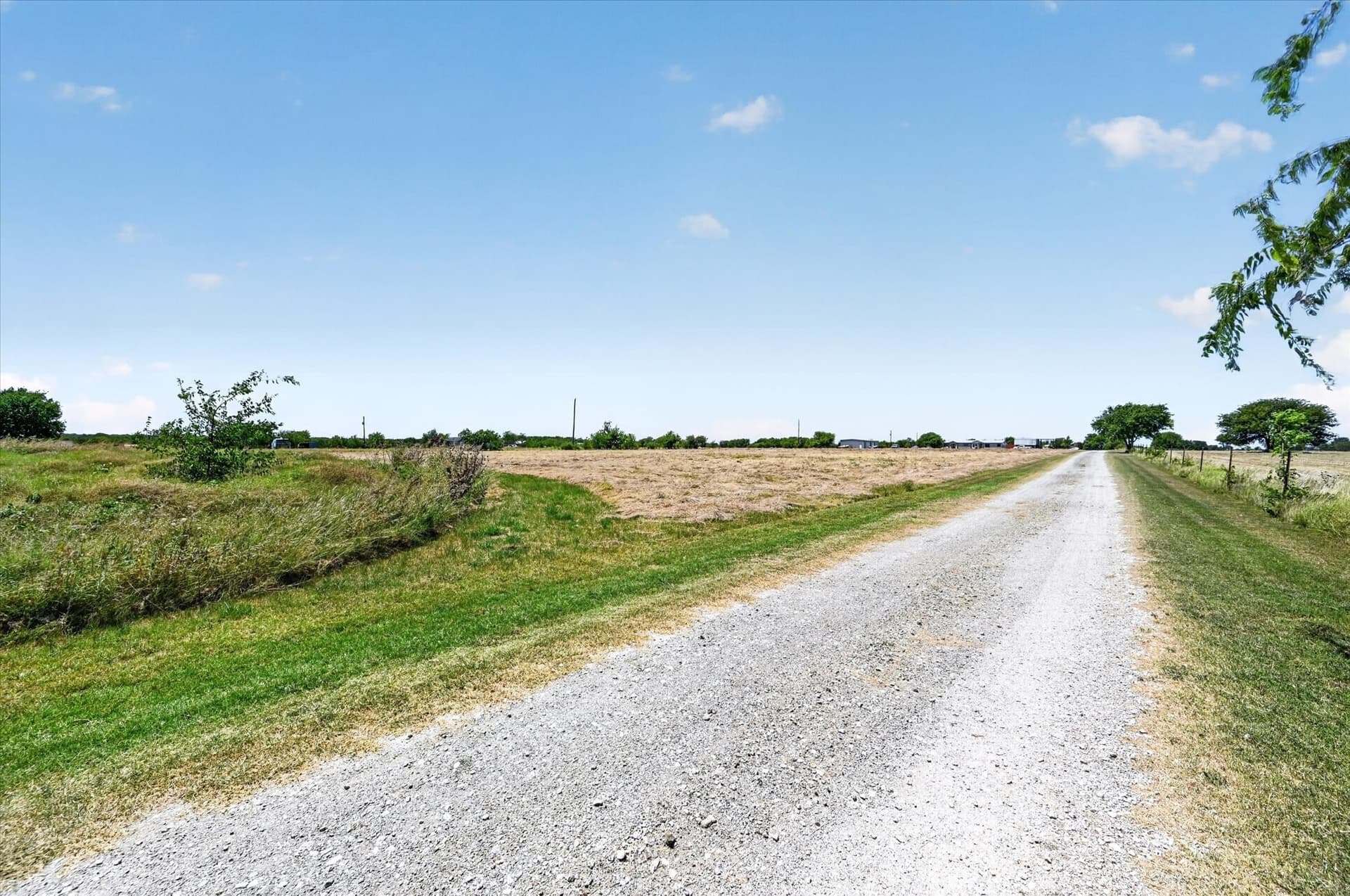 1.02 acres in Ellis County - photo 11