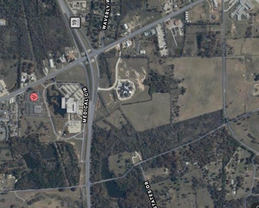 15.49 acres in Henderson County gallery image 3