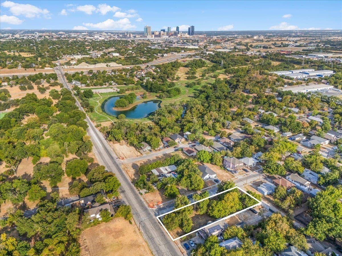 0.26 acres in Tarrant County - photo 2