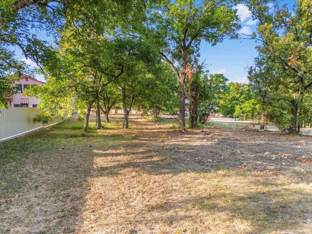 0.26 acres in Tarrant County - photo 15