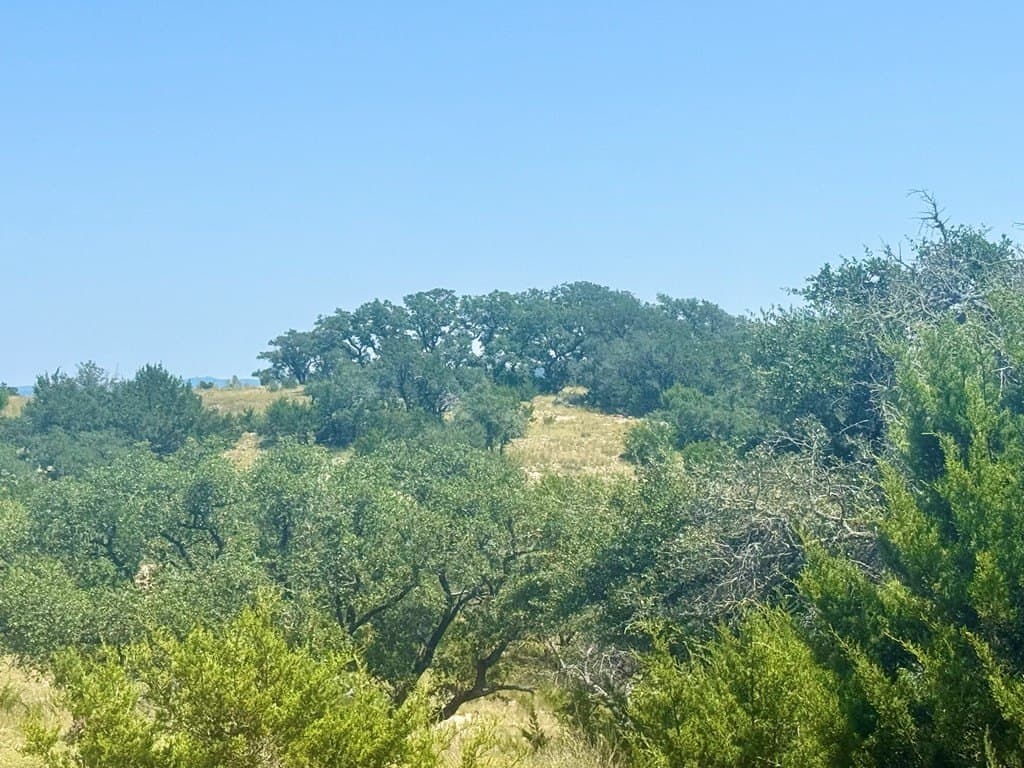 5.07 acres in Kerr County - photo 9