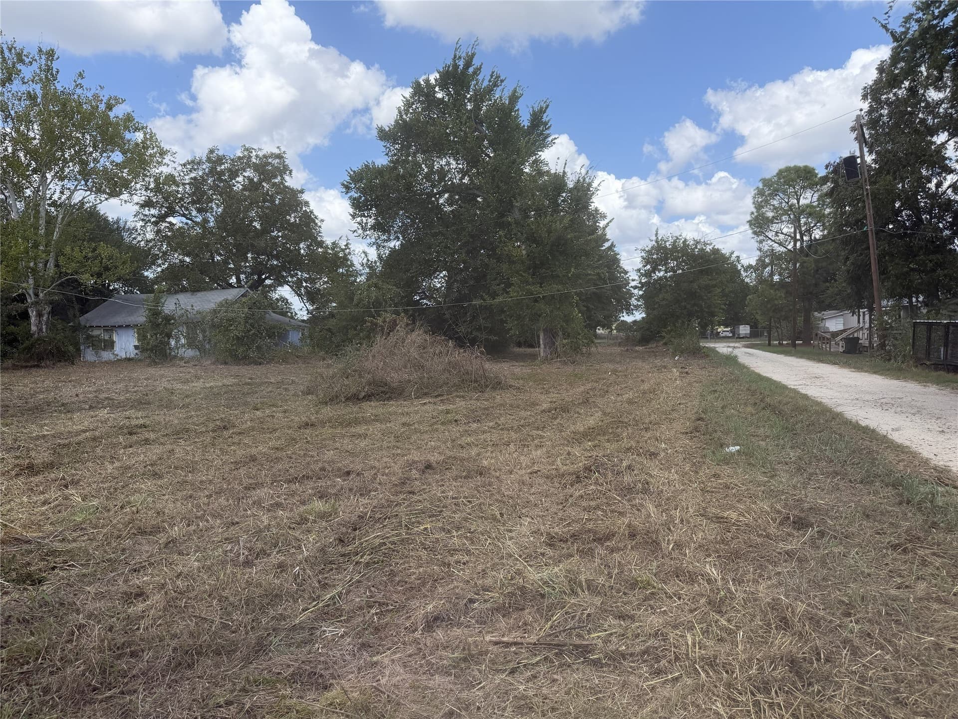 0.94 acres in Robertson County