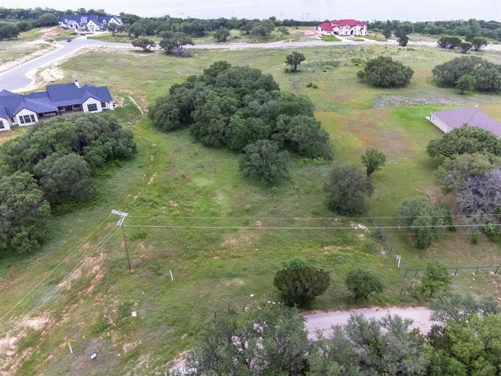 1.35 acres in Hood County