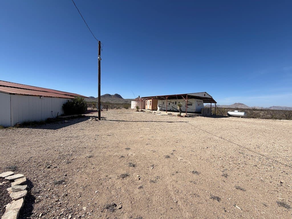 20 acres in Brewster County gallery image 3