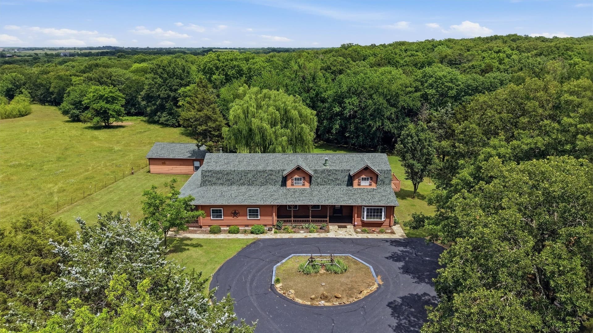 11.35 acres in Grayson County