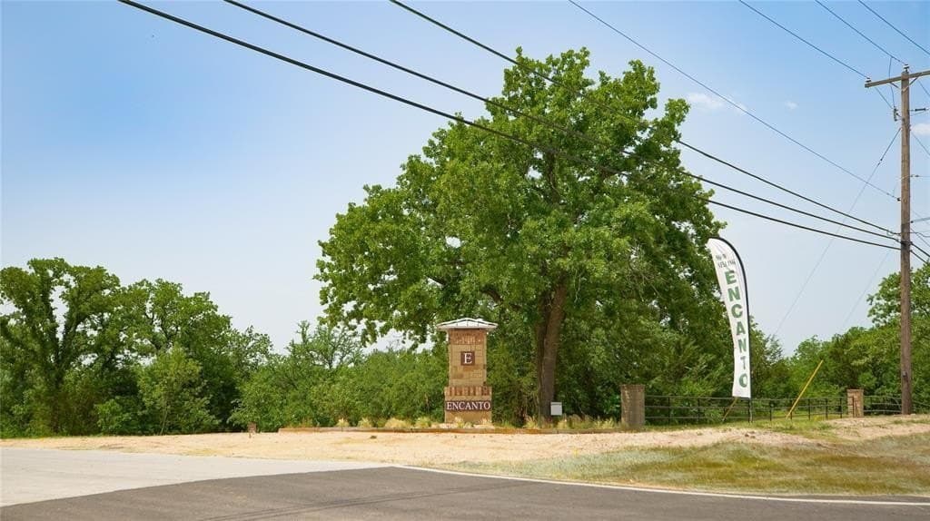 2 acres in Tarrant County