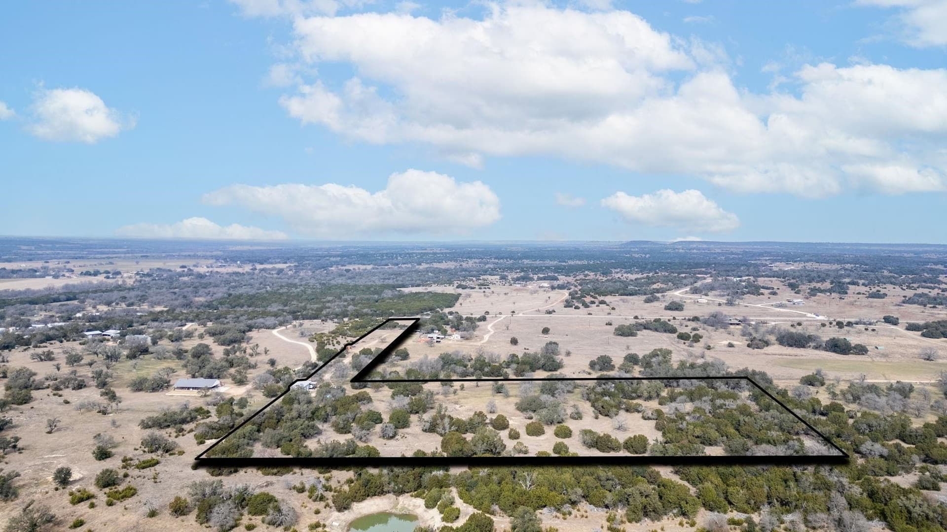 15.68 acres in Lampasas County