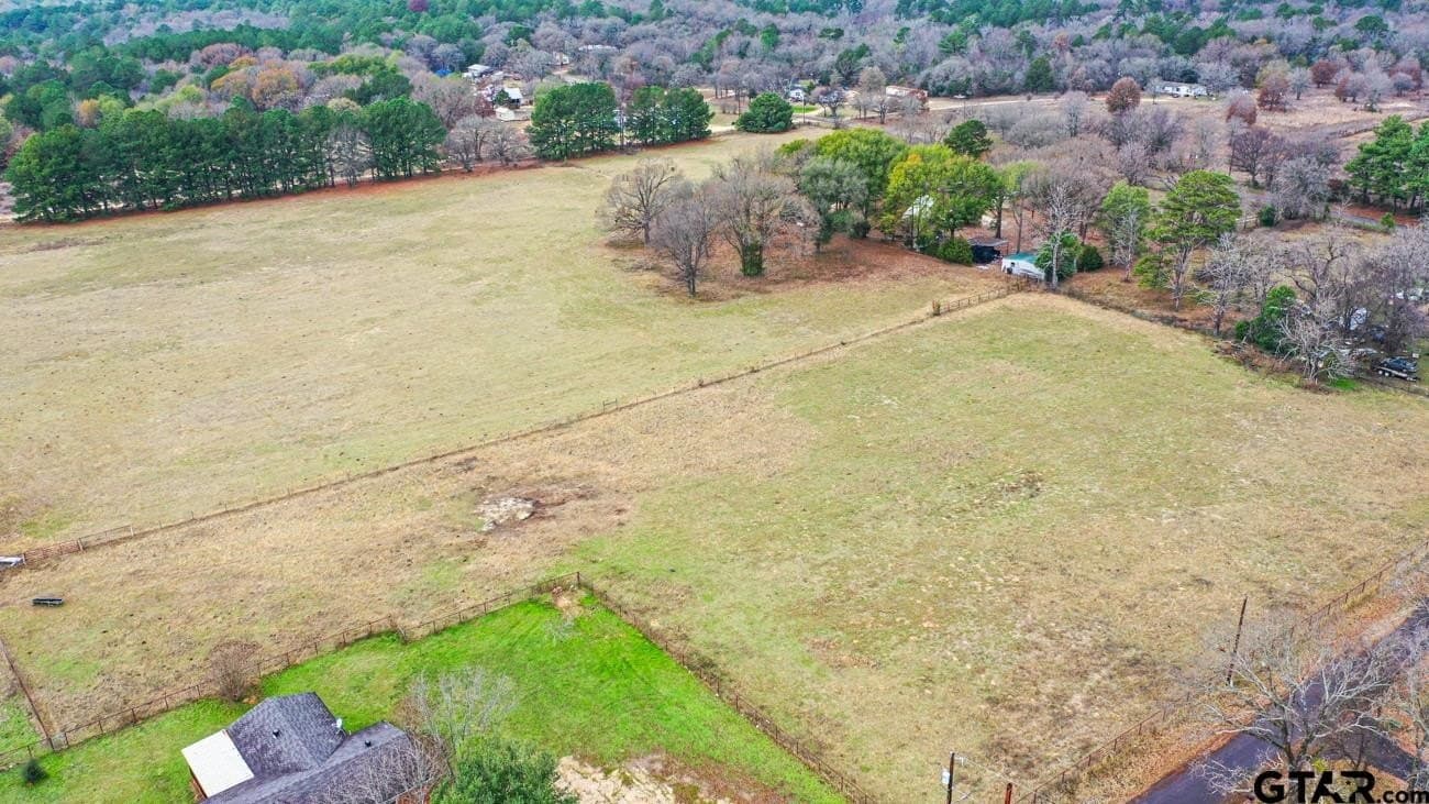 3 acres in Smith County