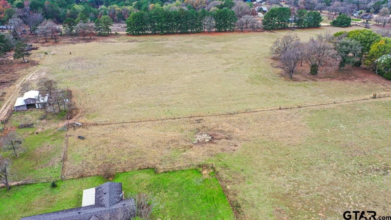 3 acres in Smith County gallery image 3