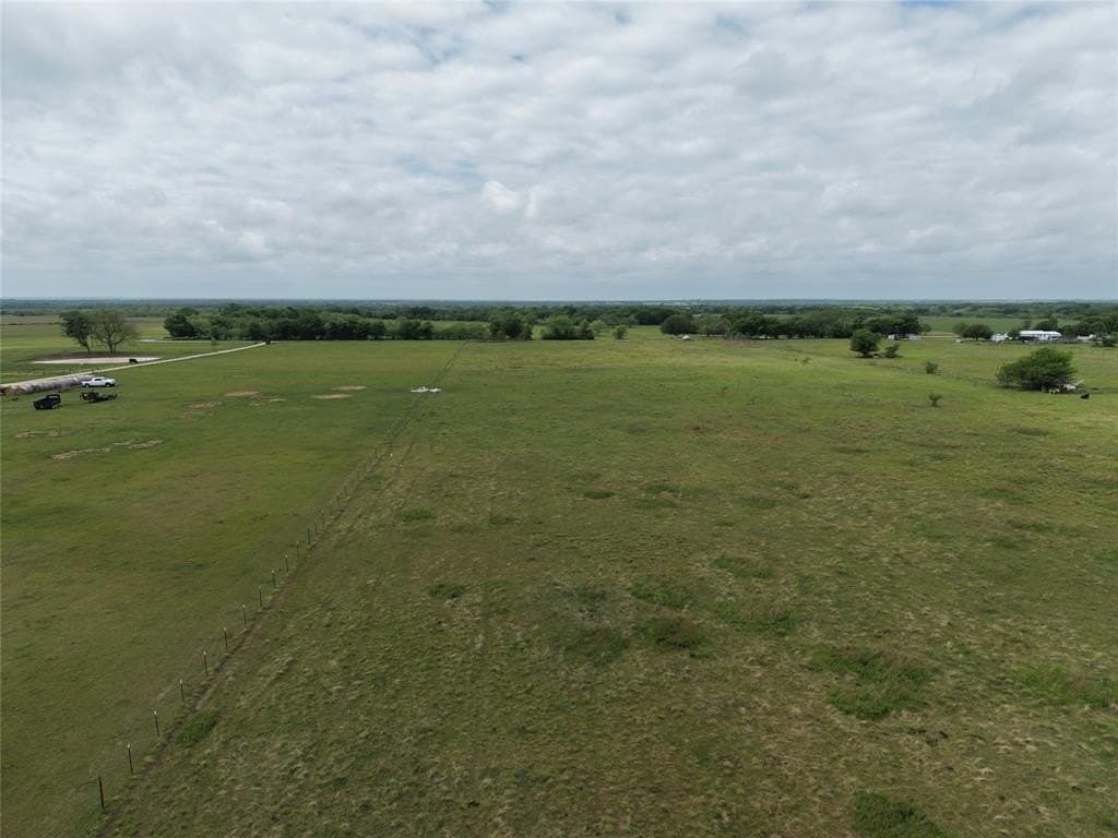 25 acres in Navarro County featured view