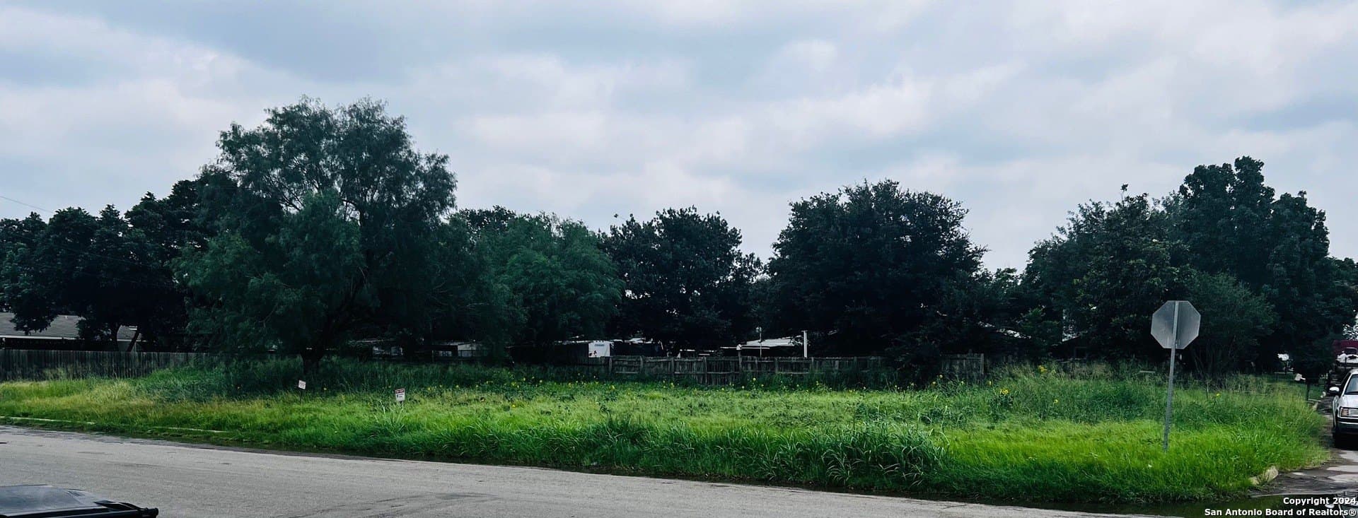 0.24 acres in Frio County