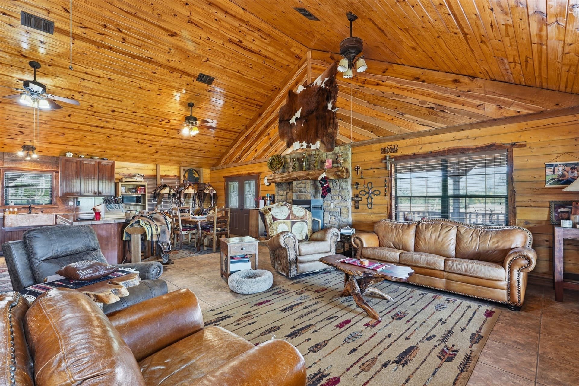 10.53 acres in Wise County - photo 4