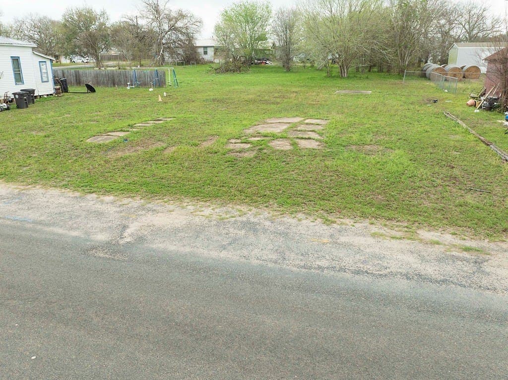 0.17 acres in Fayette County gallery image 2