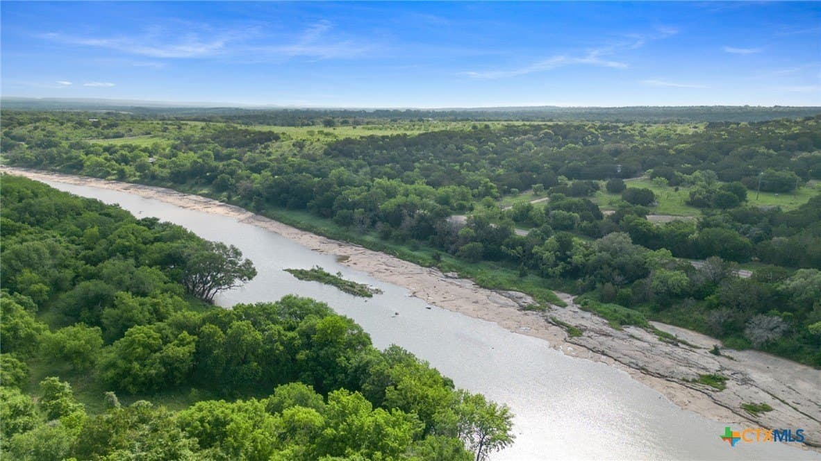 20 acres in Lampasas County - photo 7