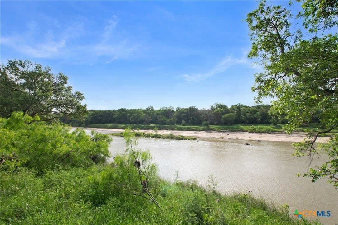 20 acres in Lampasas County gallery image 3