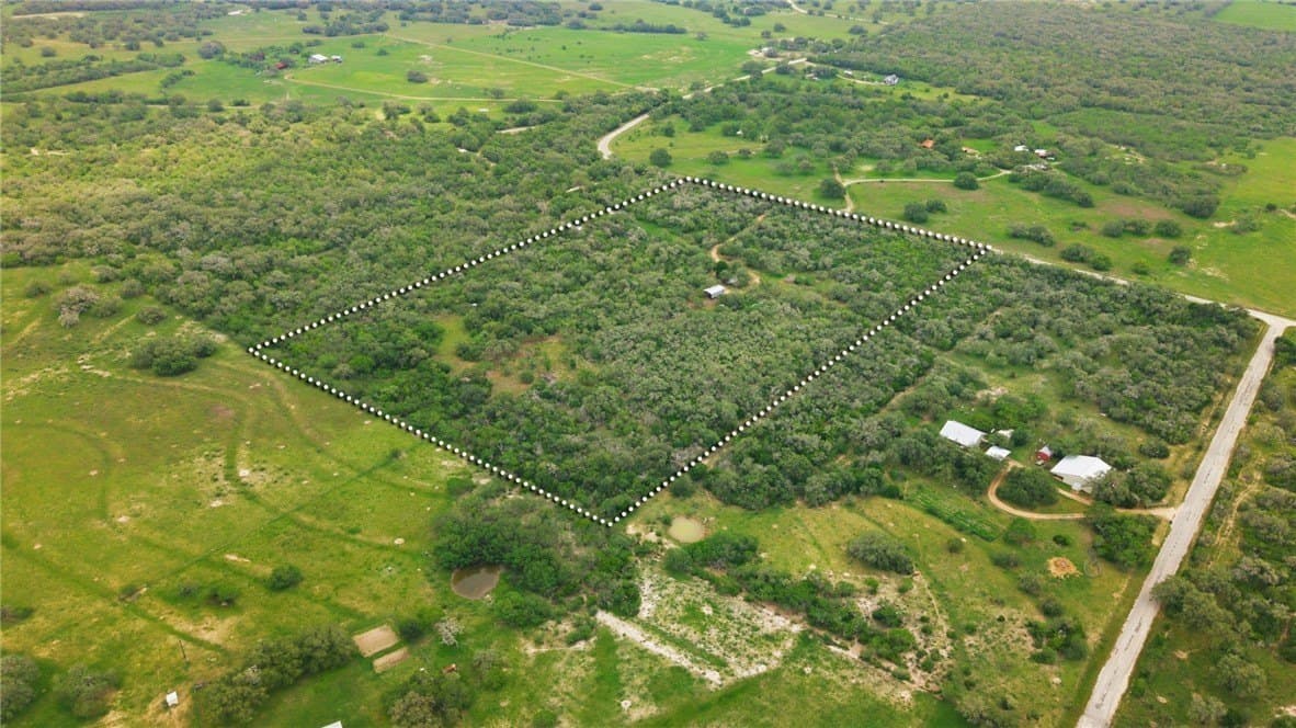 15.5 acres in DeWitt County - photo 31