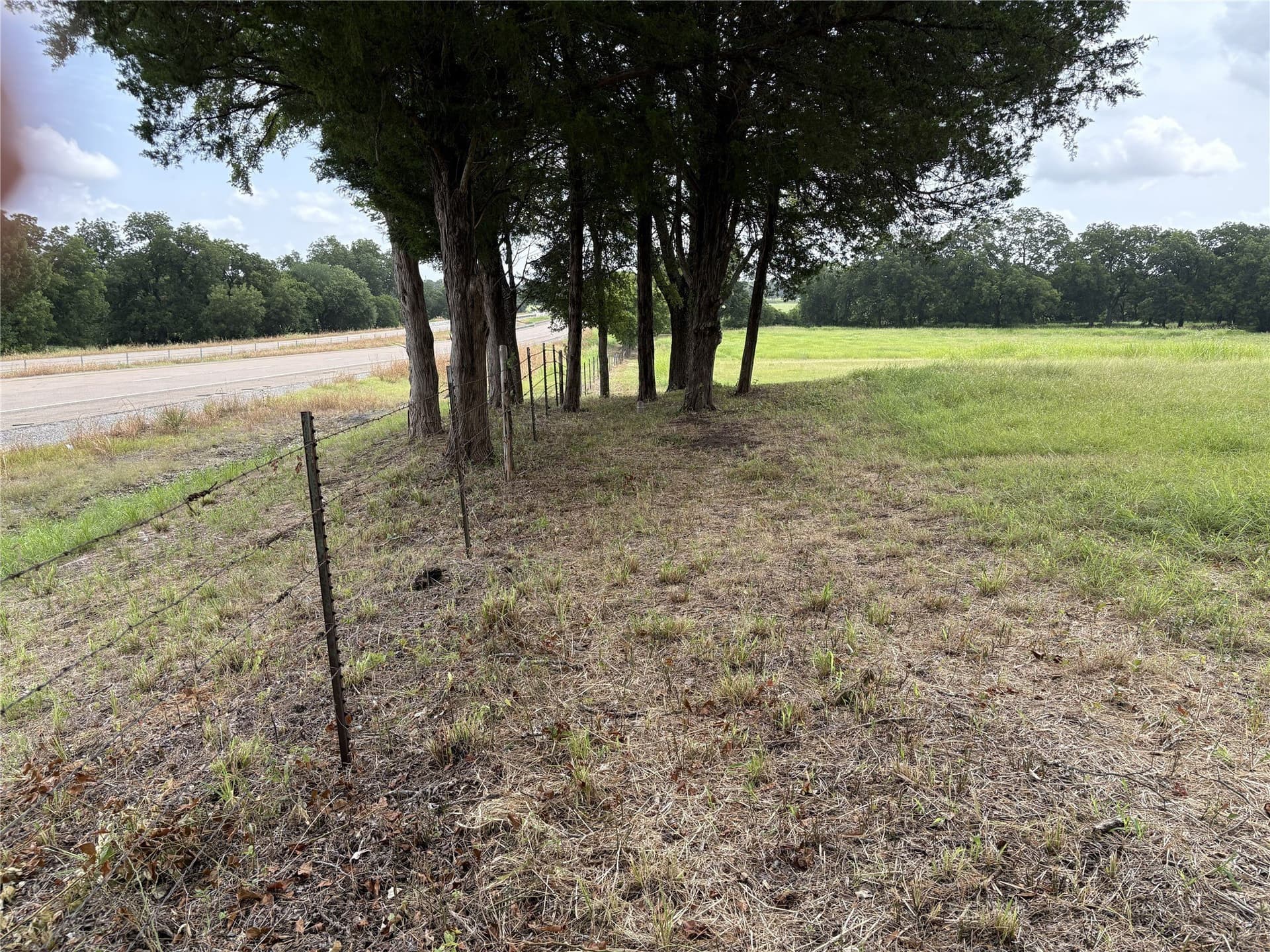 8.08 acres in Navarro County - photo 5