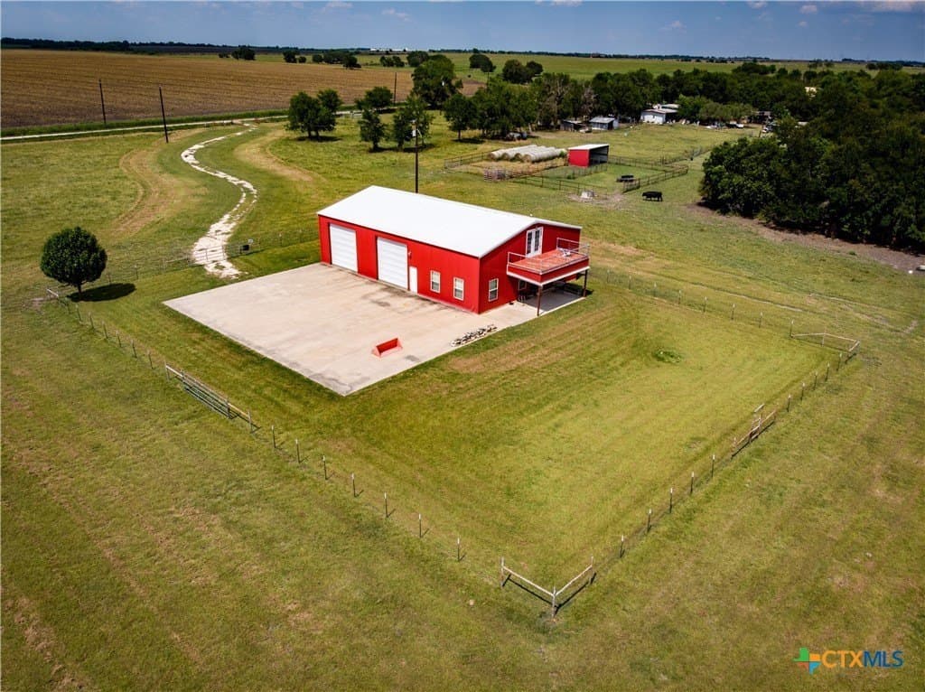 72 acres in Falls County
