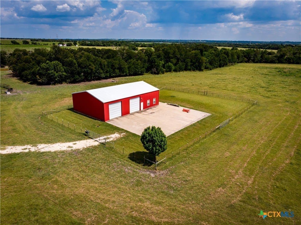 72 acres in Falls County featured view