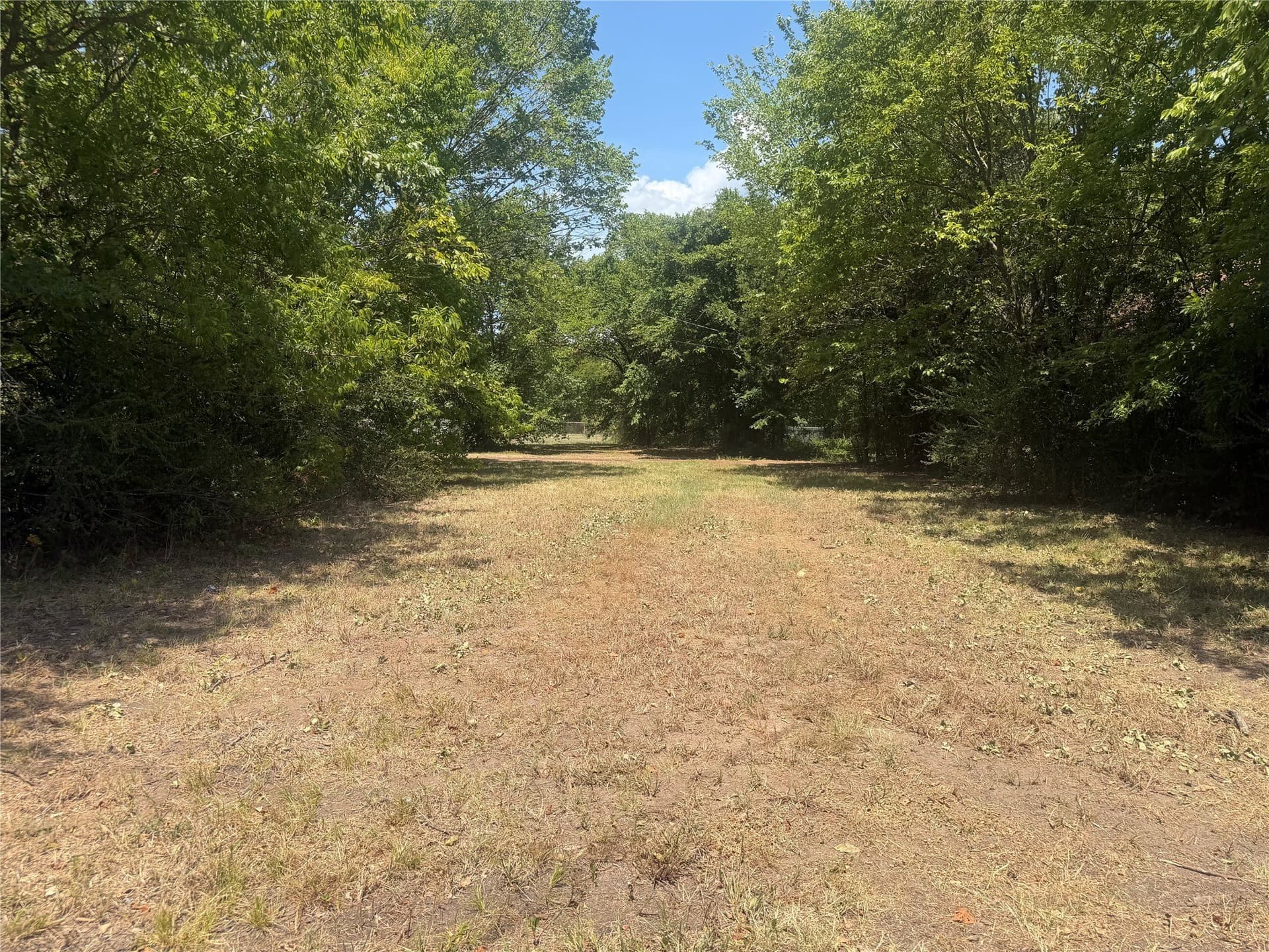 0.1 acres in Lamar County - photo 2