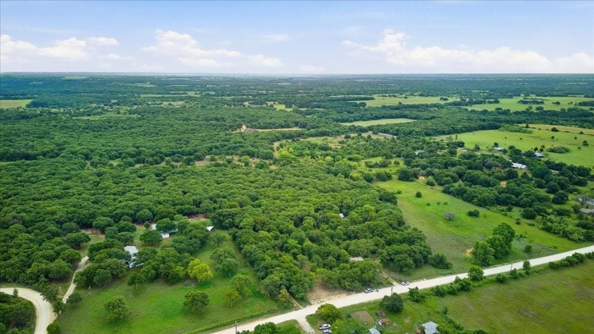 10.01 acres in Hill County - photo 4
