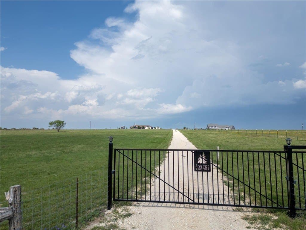10 acres in Lampasas County - photo 5