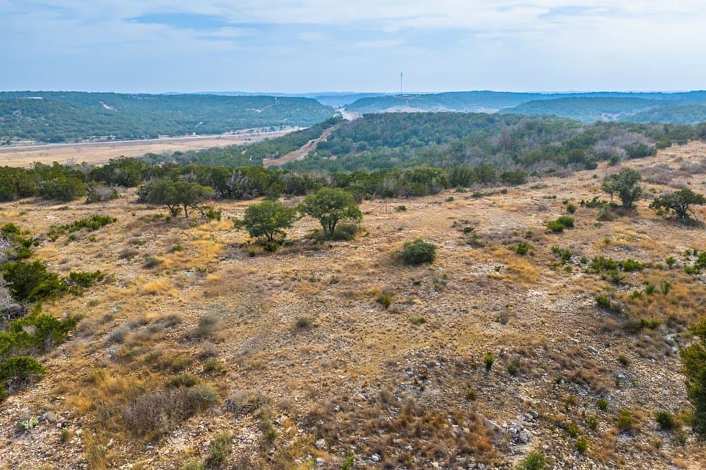 5.02 acres in Kerr County - photo 9
