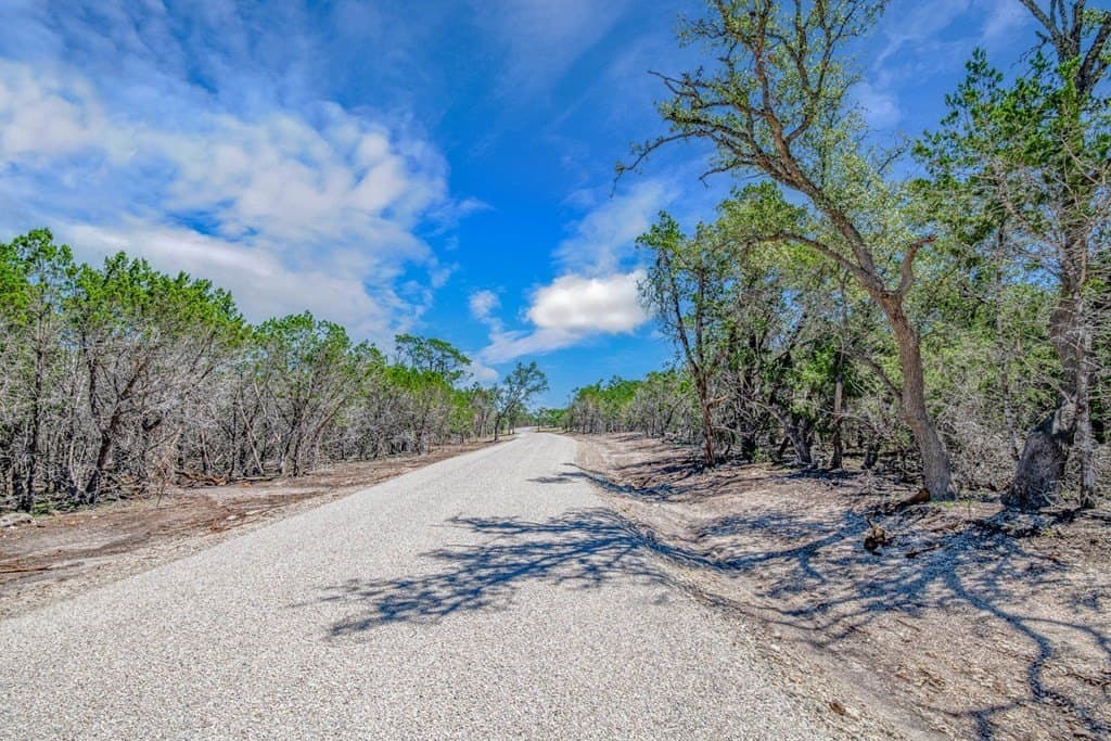 10.41 acres in Gillespie County - photo 6