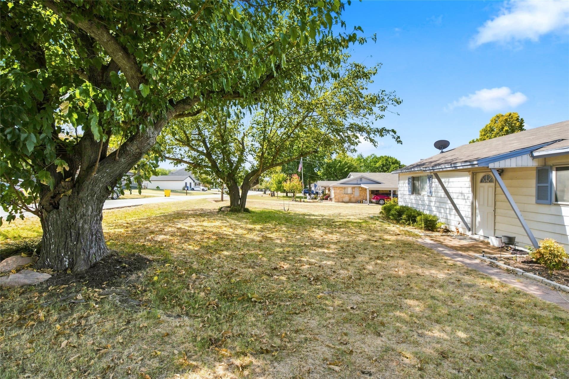 0.48 acres in Tarrant County - photo 2
