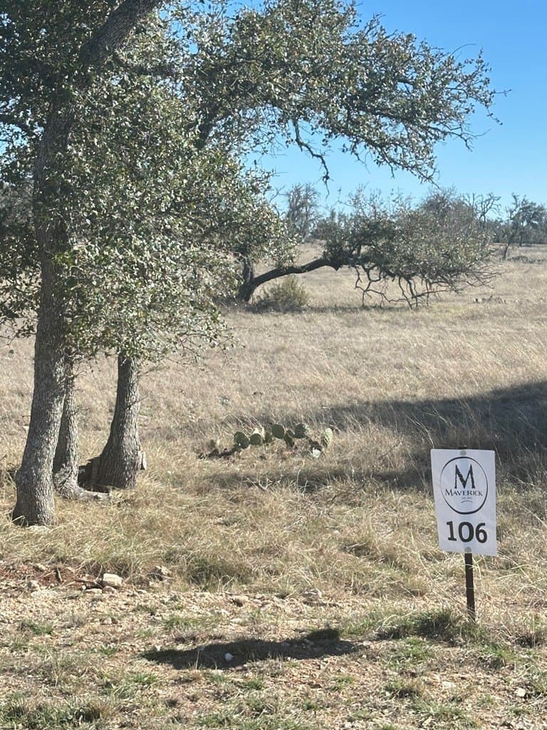 5.02 acres in Gillespie County gallery image 4