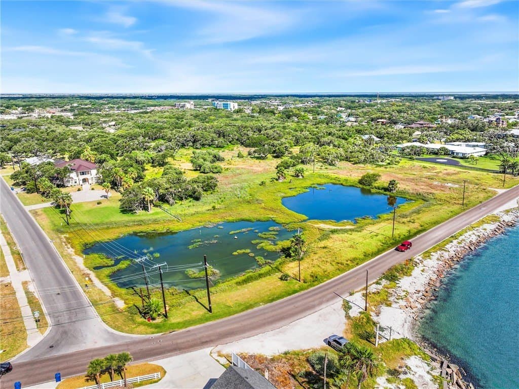 14.1 acres in Aransas County gallery image 2