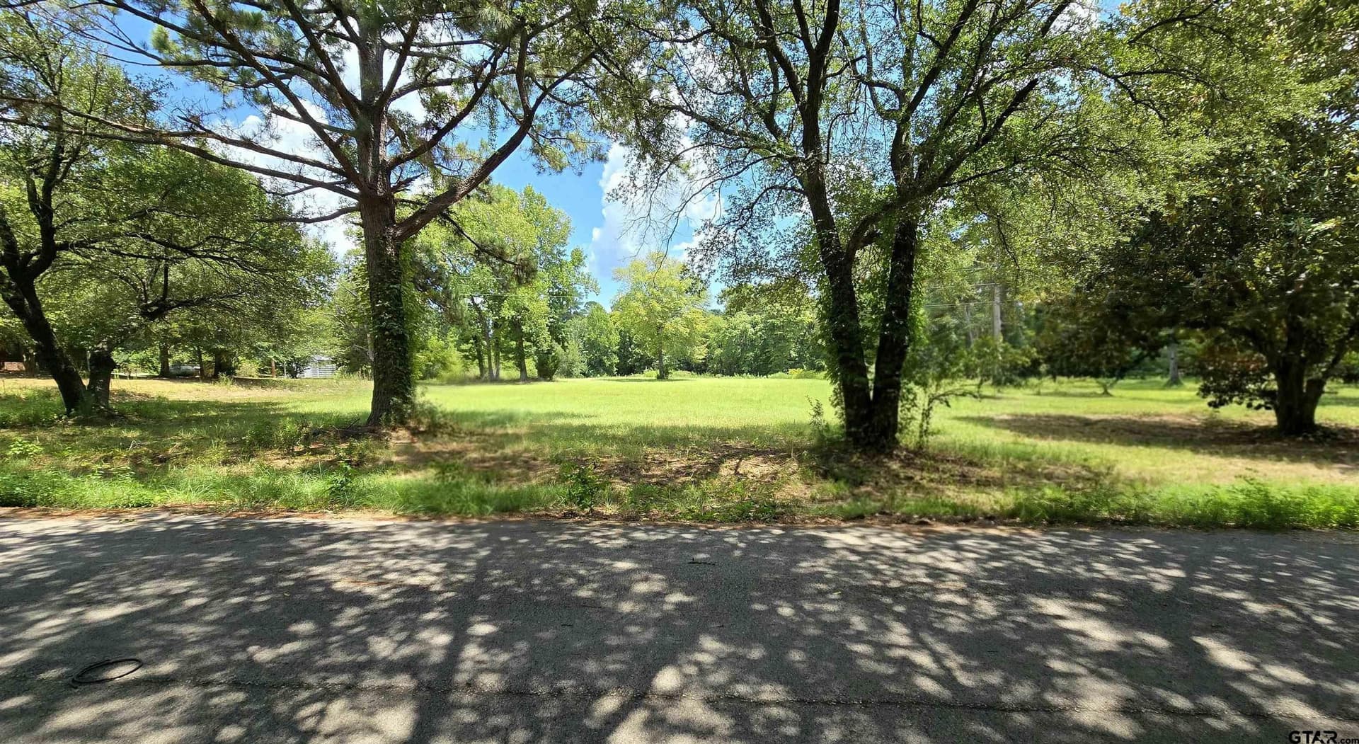 2.86 acres in Smith County