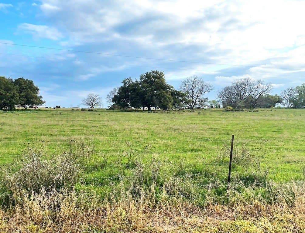 3.55 acres in Fayette County gallery image 2