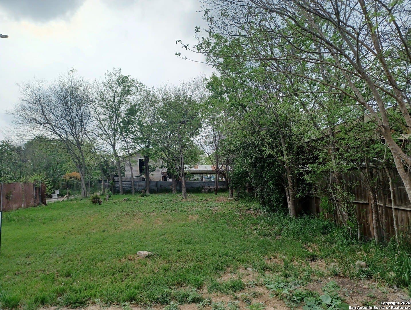 0.1 acres in Bexar County gallery image 2