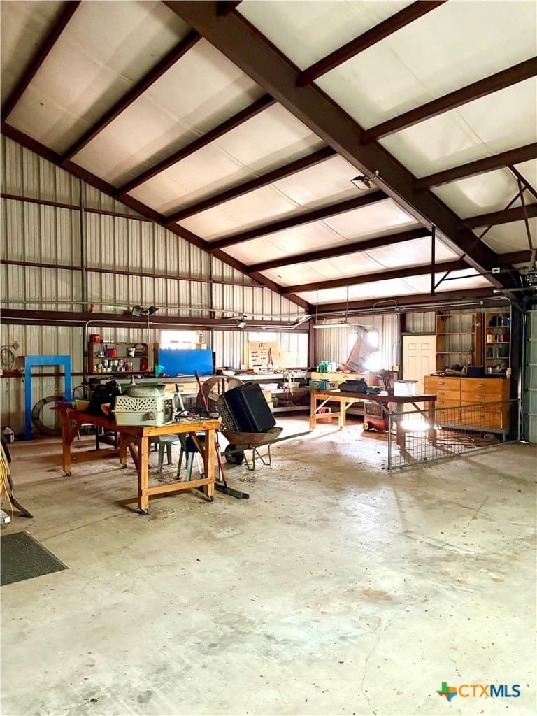 38.25 acres in Goliad County - photo 6