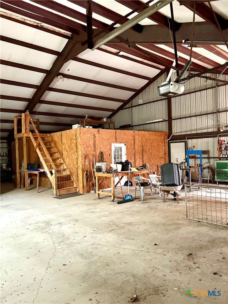 38.25 acres in Goliad County - photo 7
