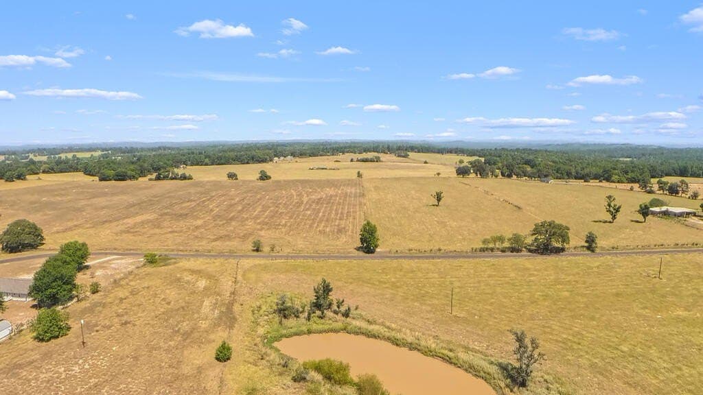 28.12 acres in ANDERSON County - photo 6