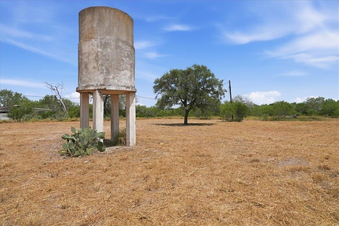 2.75 acres in Live Oak County - photo 8
