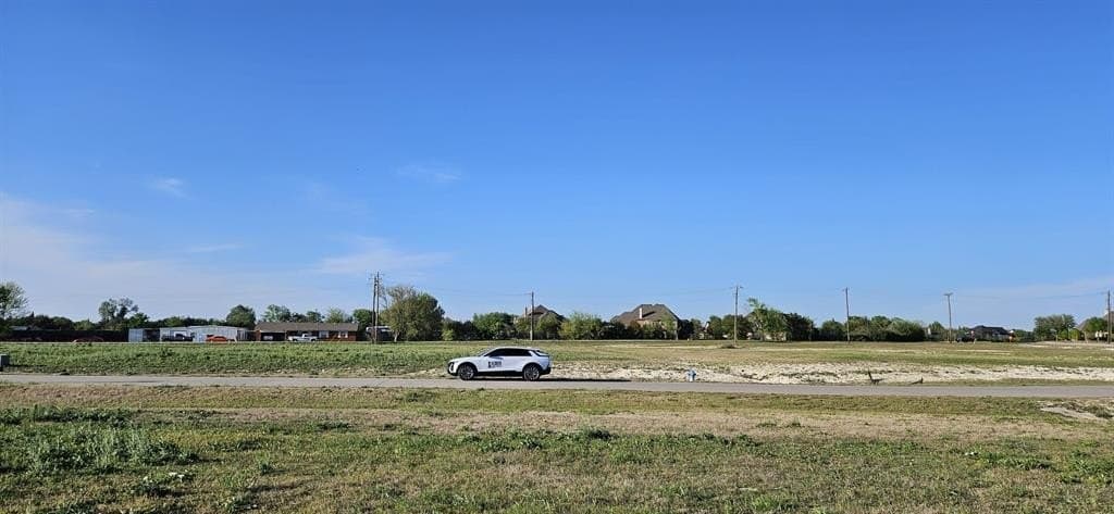 1 acres in Collin County gallery image 3