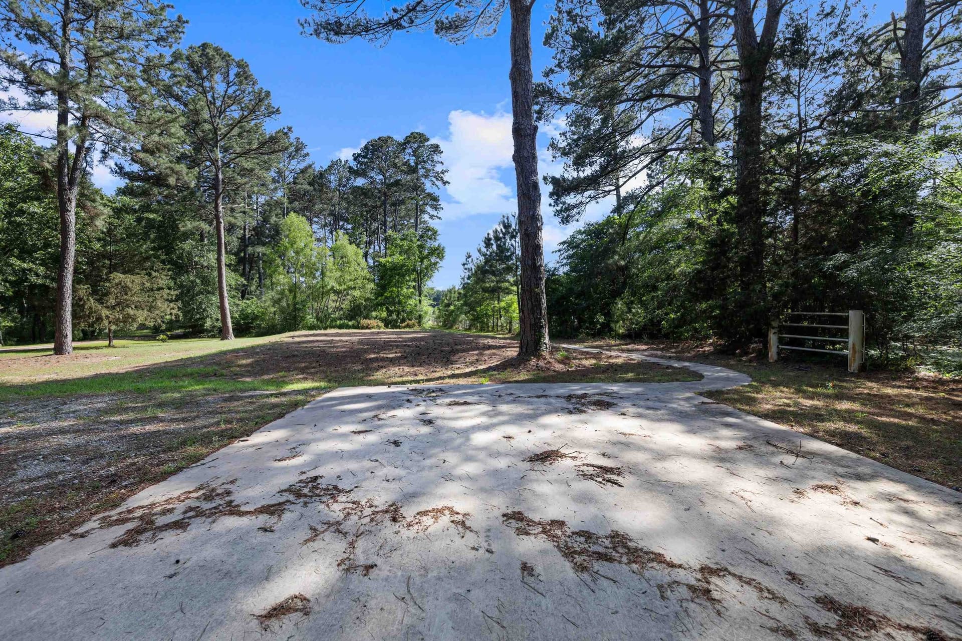 15.3 acres in Gregg County - photo 39