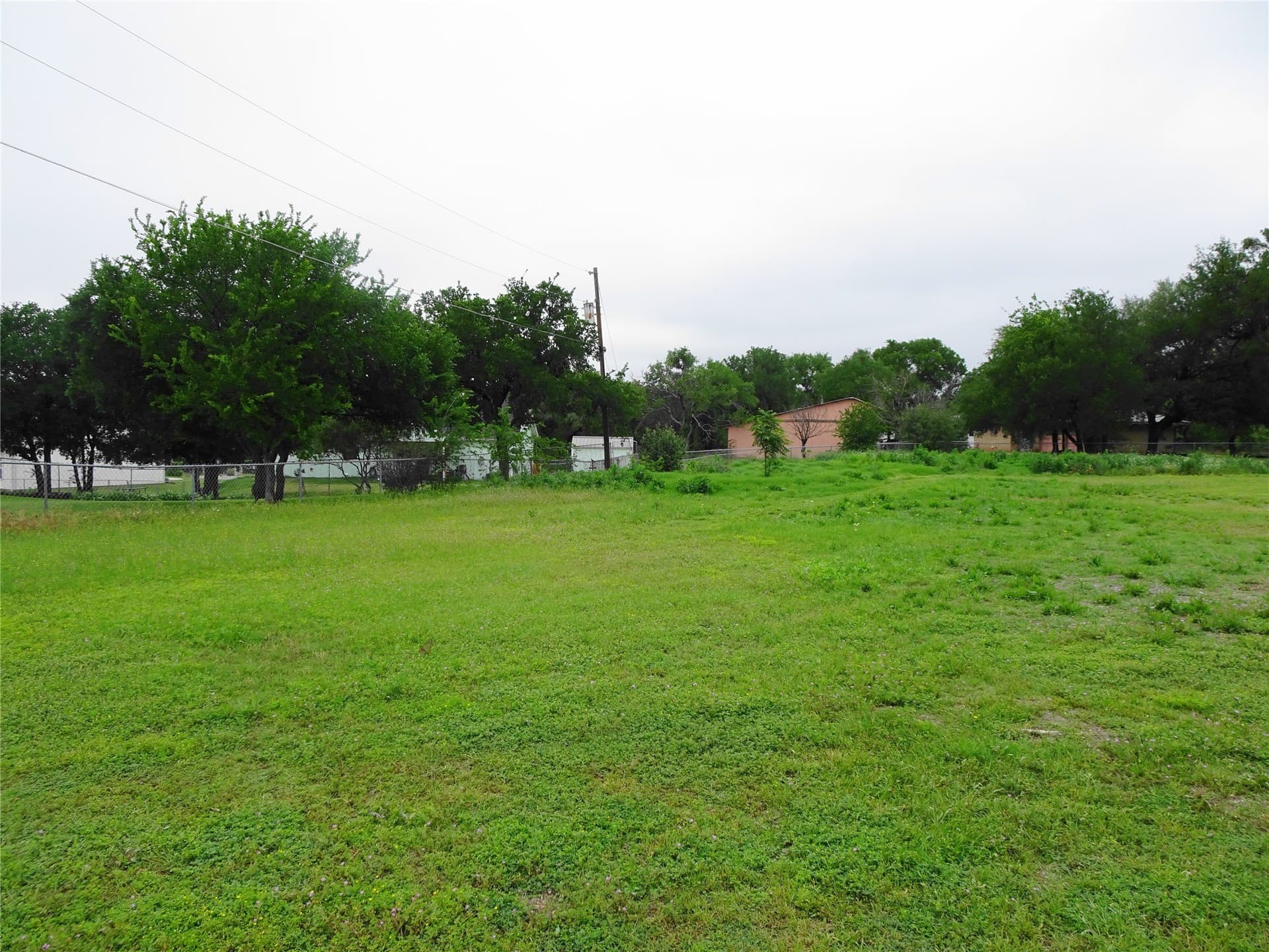 0.5 acres in Hood County gallery image 3
